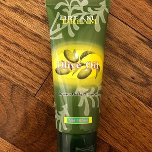 NWT Dream Body Olive Oil Lotion